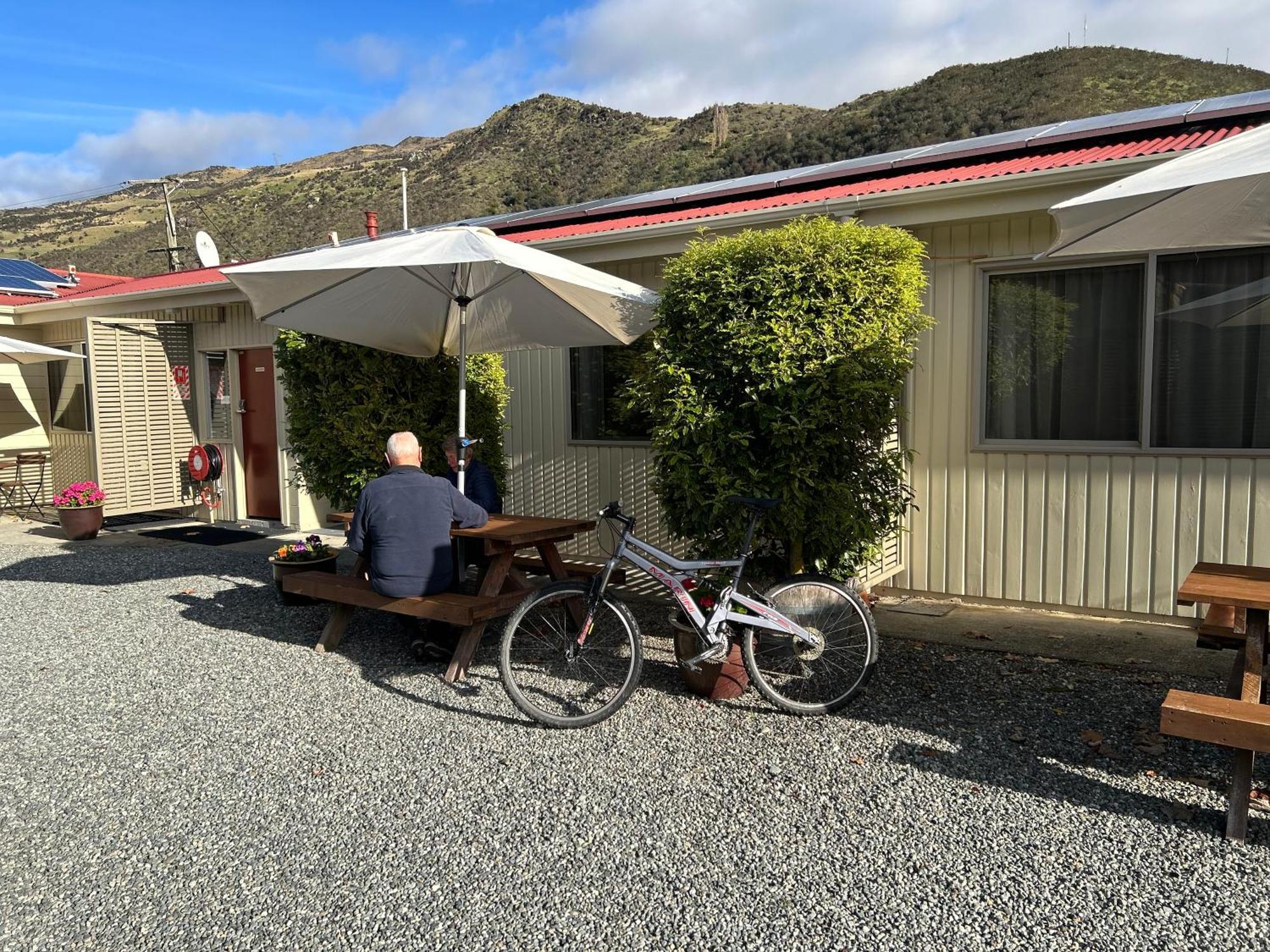Roxburgh Motels Extérieur photo